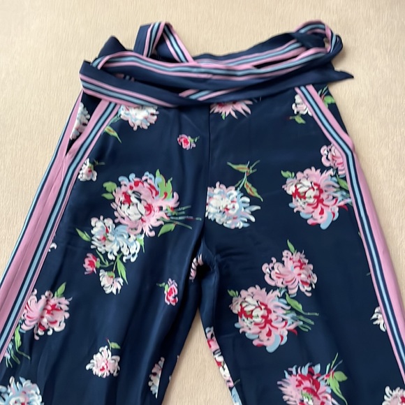 Talitha 100% silk high rise pants - Picture 4 of 5